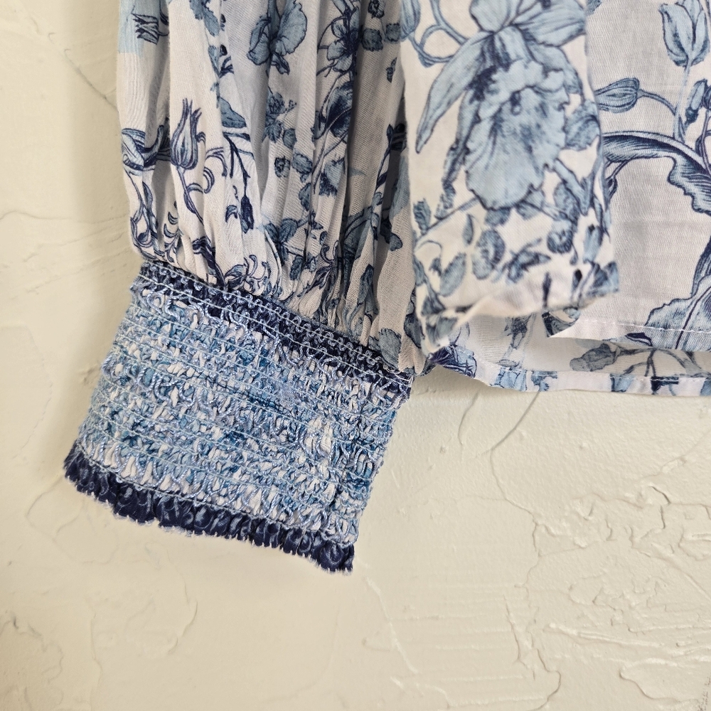 Alice + Olivia Blue and White Floral Balloon-Sleeve Blouse - Picture 10 of 13